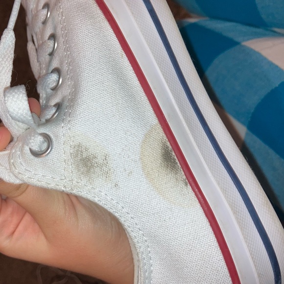 White converse - Picture 4 of 4